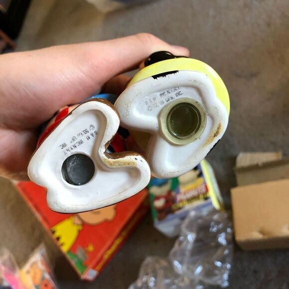 VINTAGE BENJAMIN & MEDWIN PEANUTS CHARLIE BROWN LUCY SALT SHAKERS NEW IN BOX - Picture 11 of 11